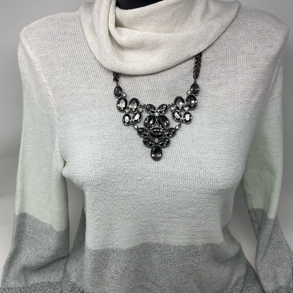Gorgeous Black Stone Necklace